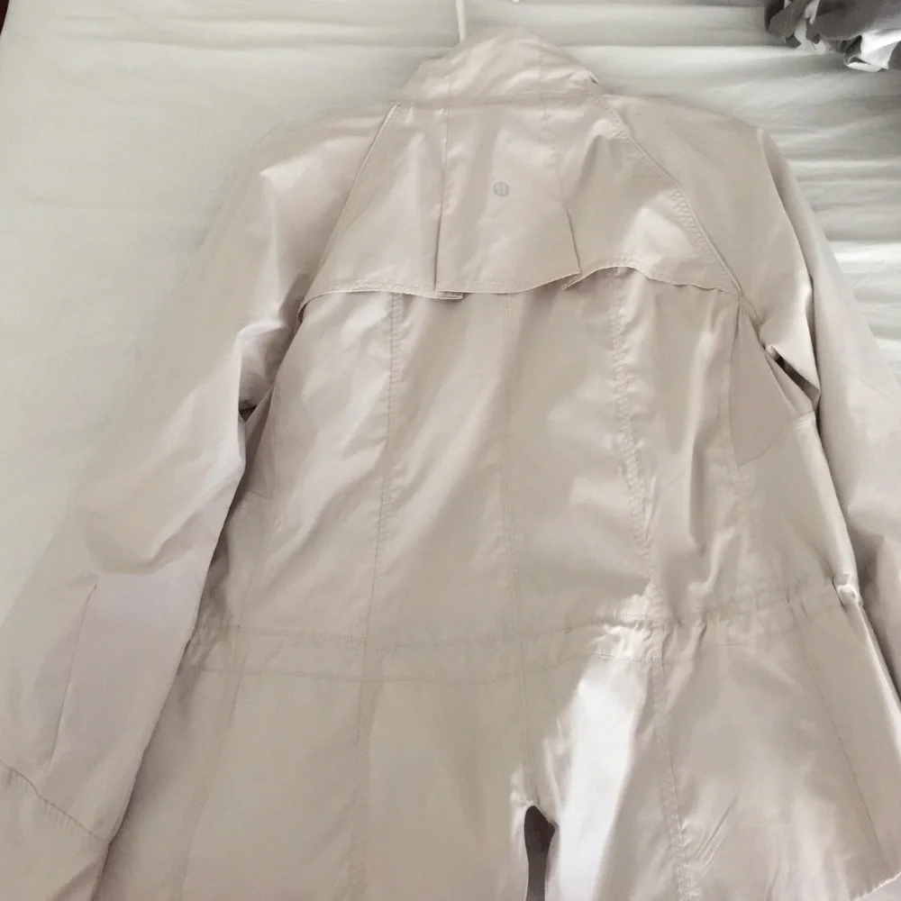 lululemon athletica Light Beige Trench Jacket